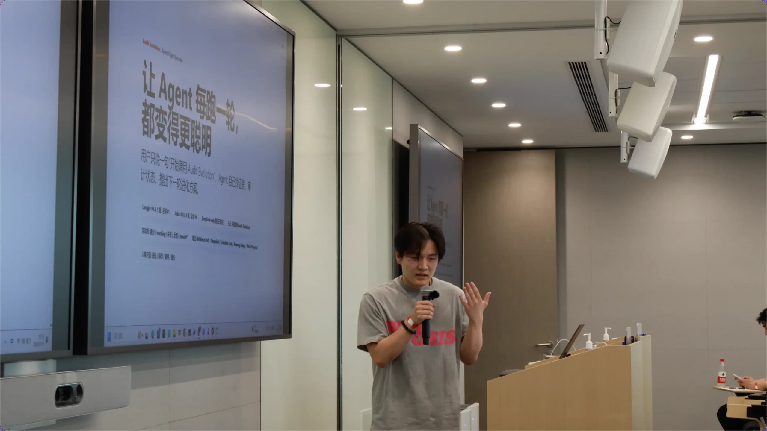 A College Junior Who Built Himself a University — with AI